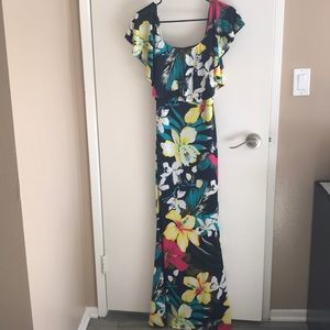 Long floral sleeveless dress